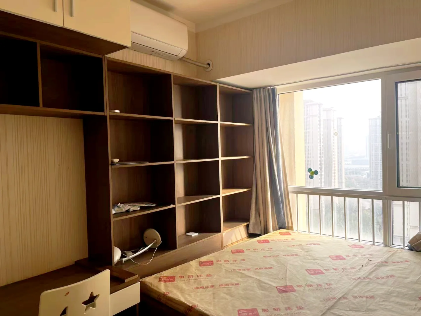 郑州 高新区 三房出租