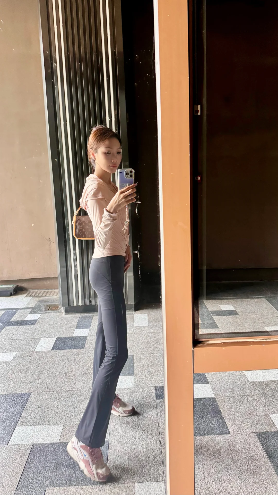 181👧🏻高个子女生 郑州 留学生