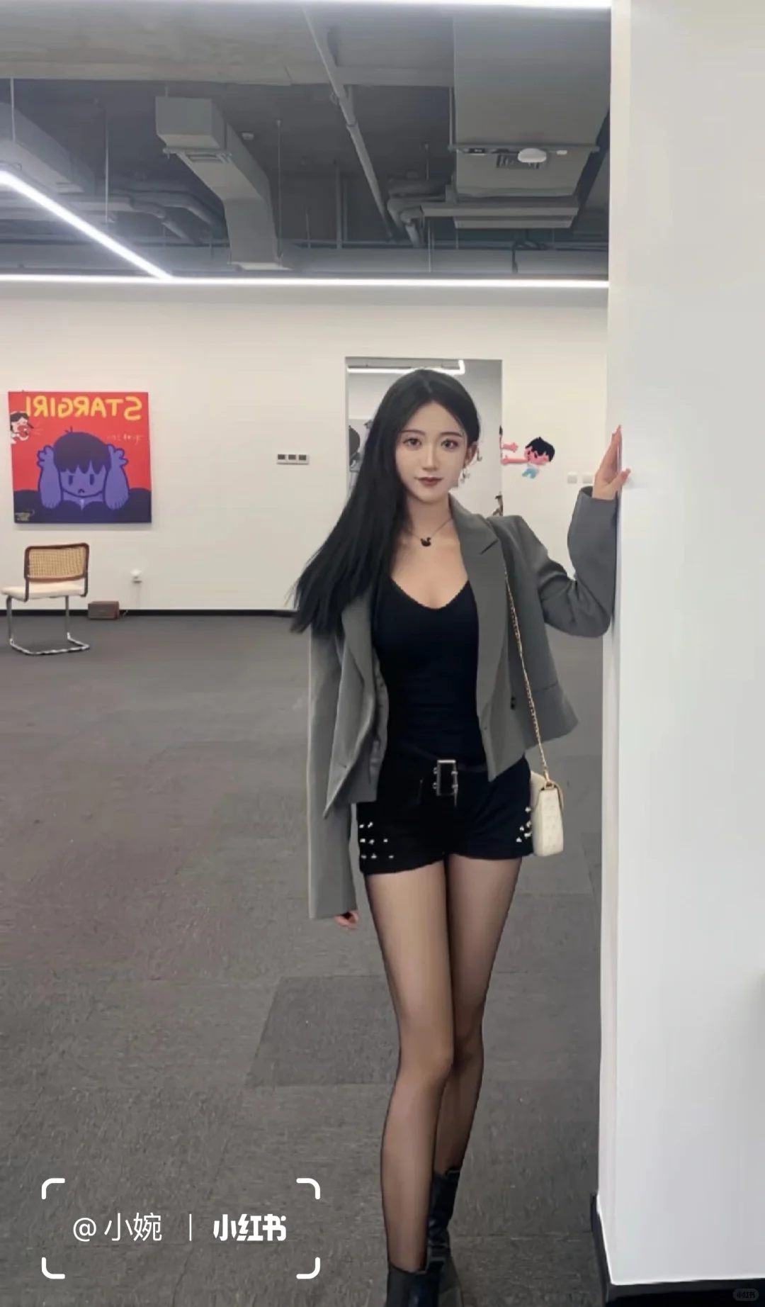 00后女大地陪日记🌈和🎨老板逛美术馆～