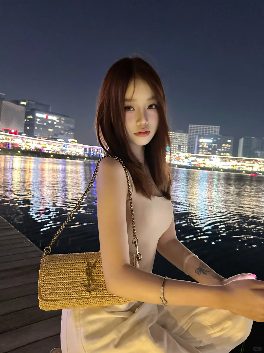 不在巴黎在郑州金融岛