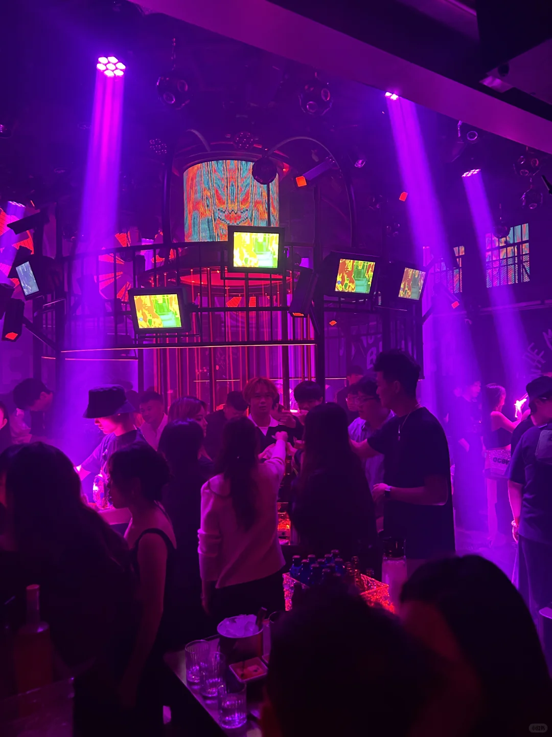 这才是真正的蹦迪啊，郑州小厅的神！