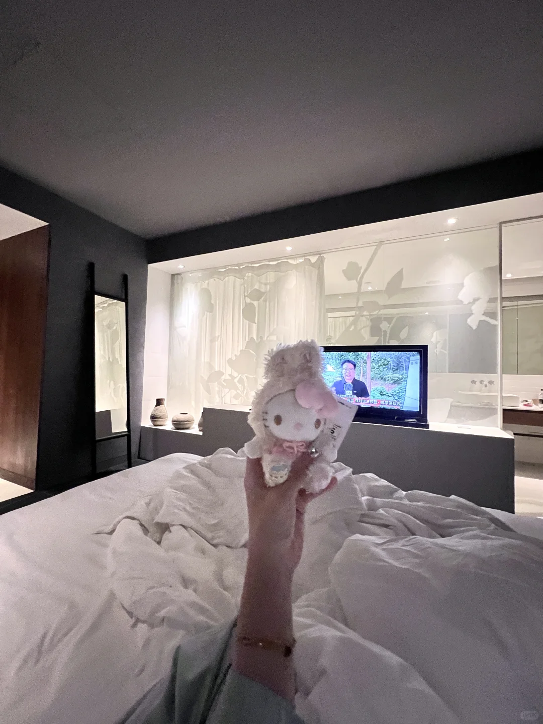 女大学生躺酒店之郑州建业艾美🏨