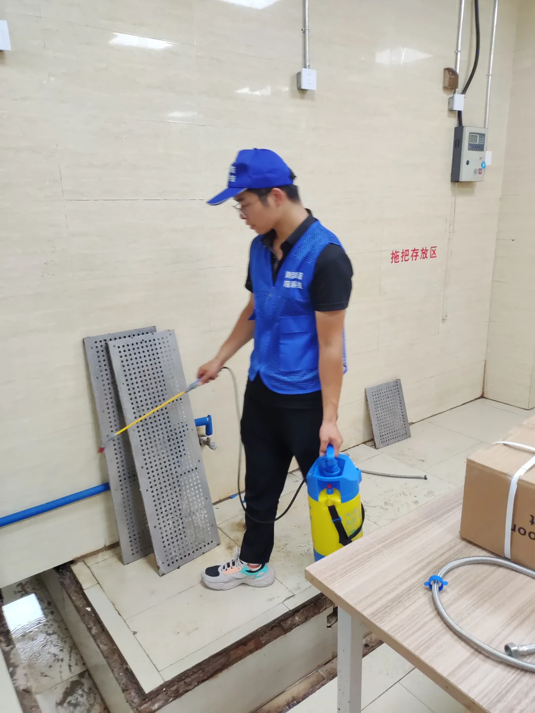 郑州全市上门灭蟑螂，灭老鼠公司