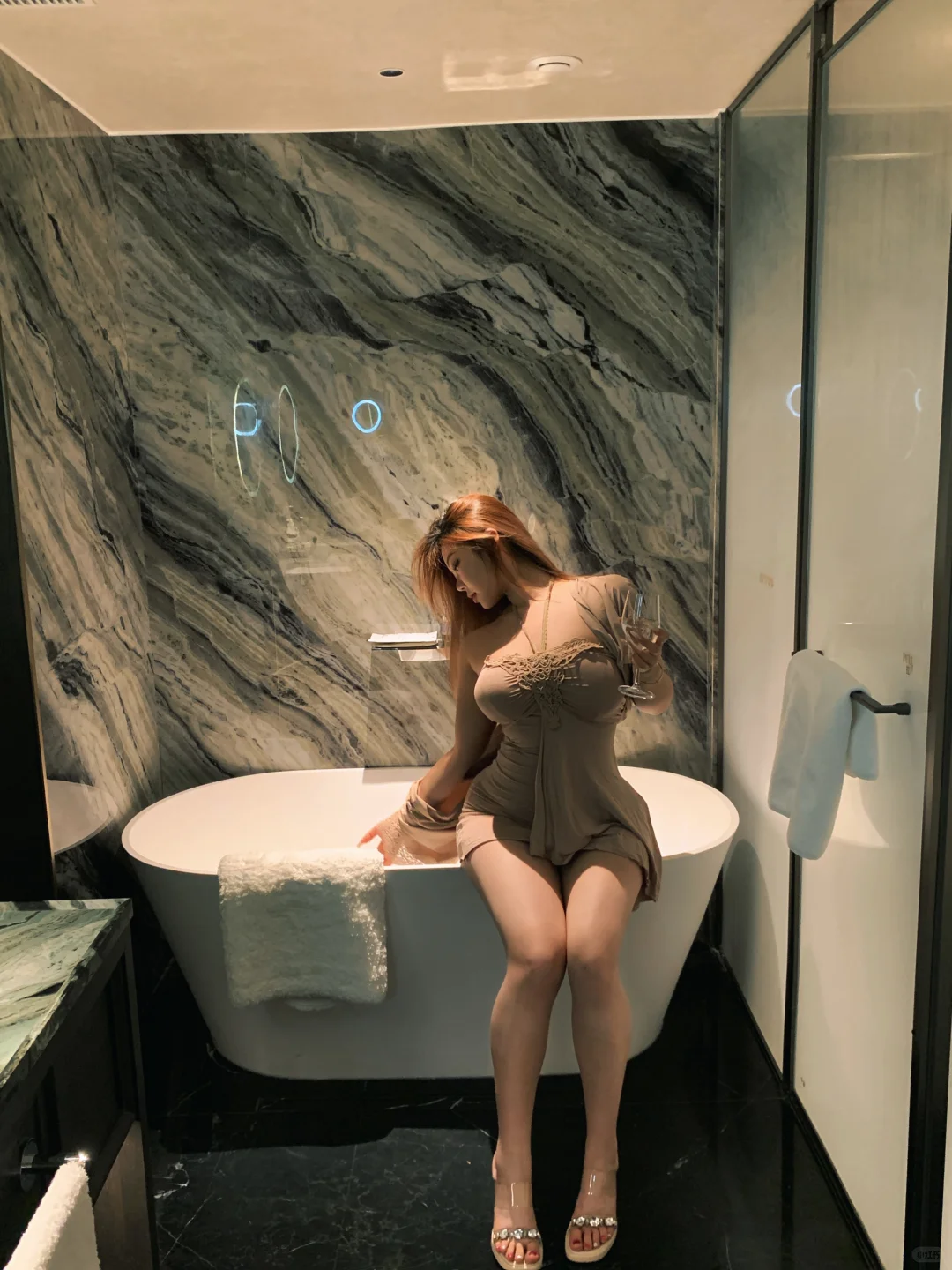 这什么酒店啊？随时随地都出片！