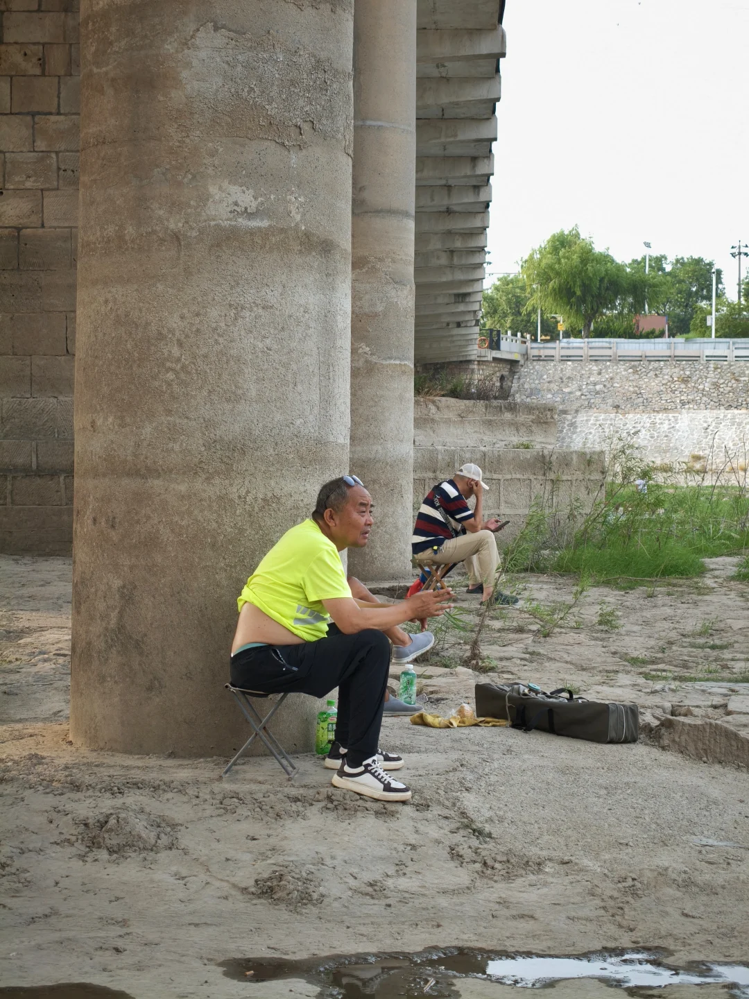 垂钓安阳桥下