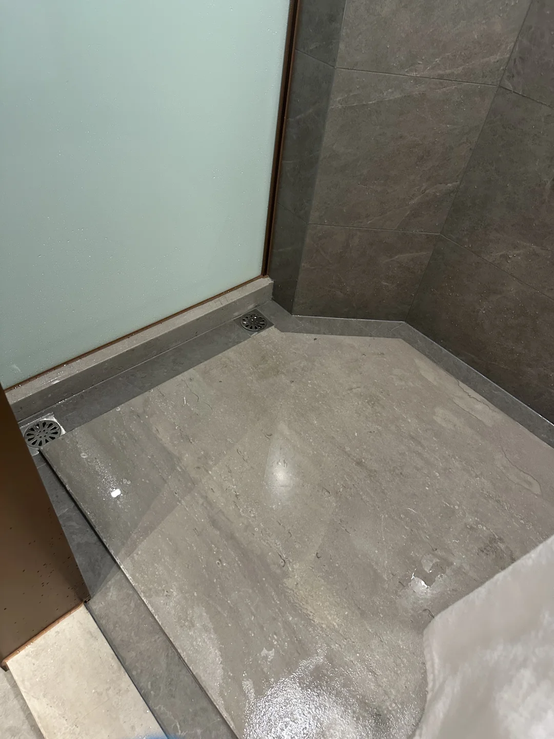 安阳四百多一晚的维也纳，你别太离谱！