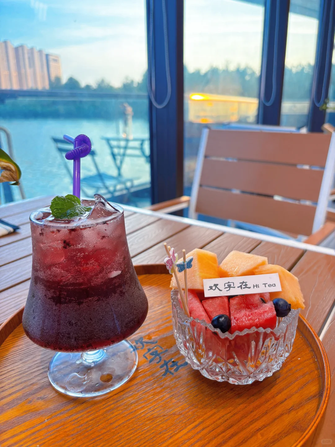 安阳这家湖边这家咖啡店好舒服🌇