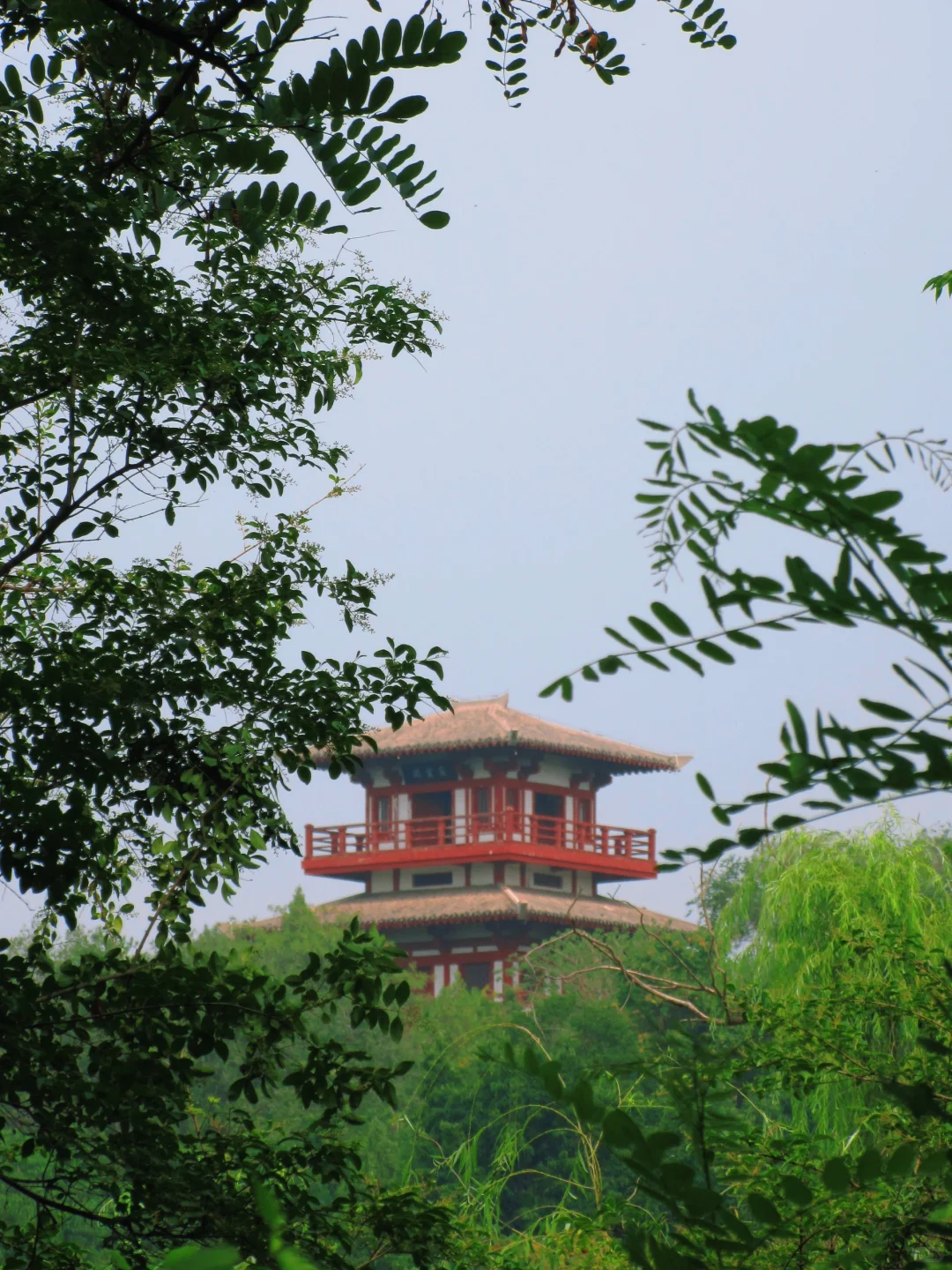 所谓七朝古都，大概就是连公园都有历史。|