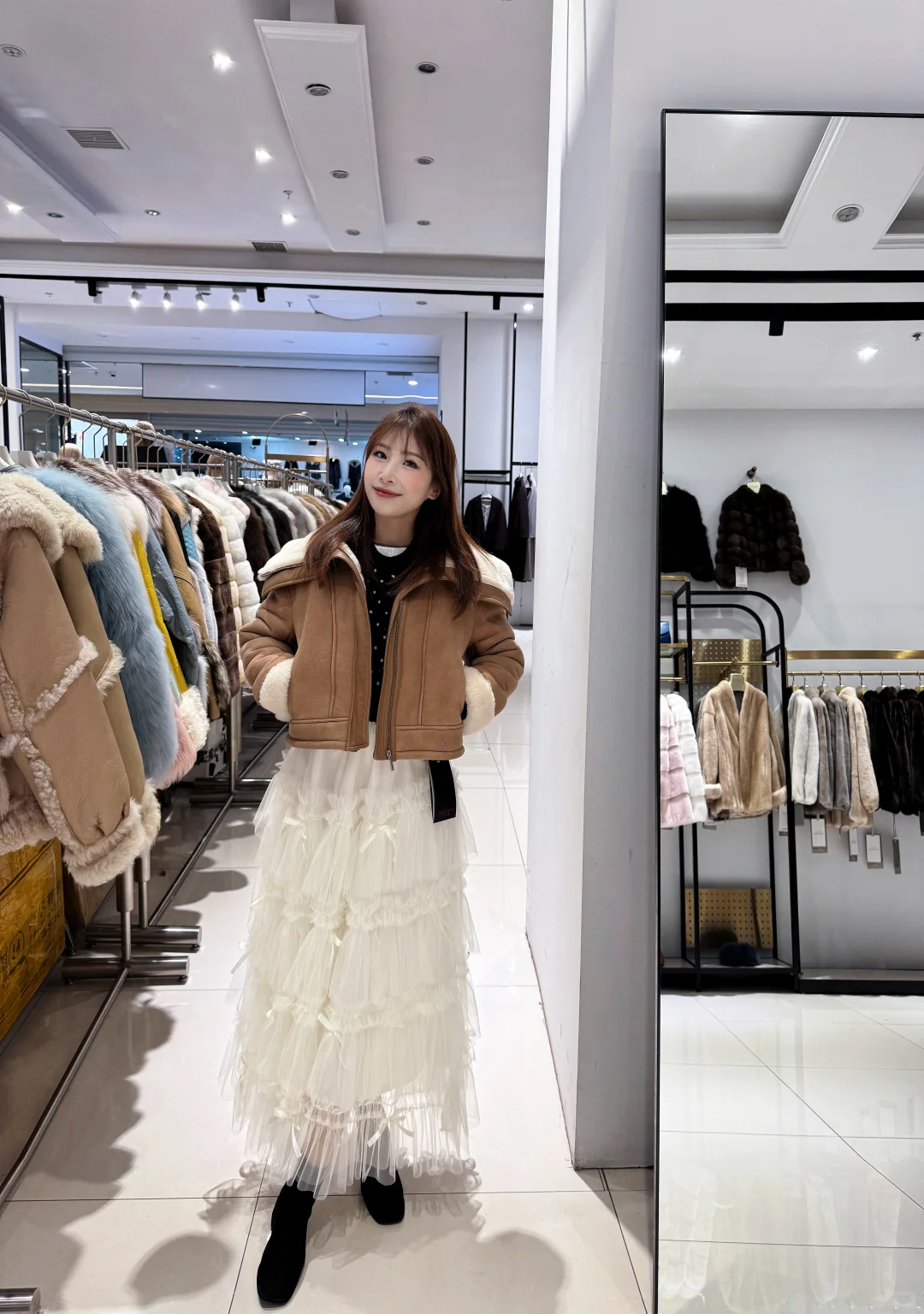 沉浸式逛郑州海宁皮革城  快来帮我选选哪个