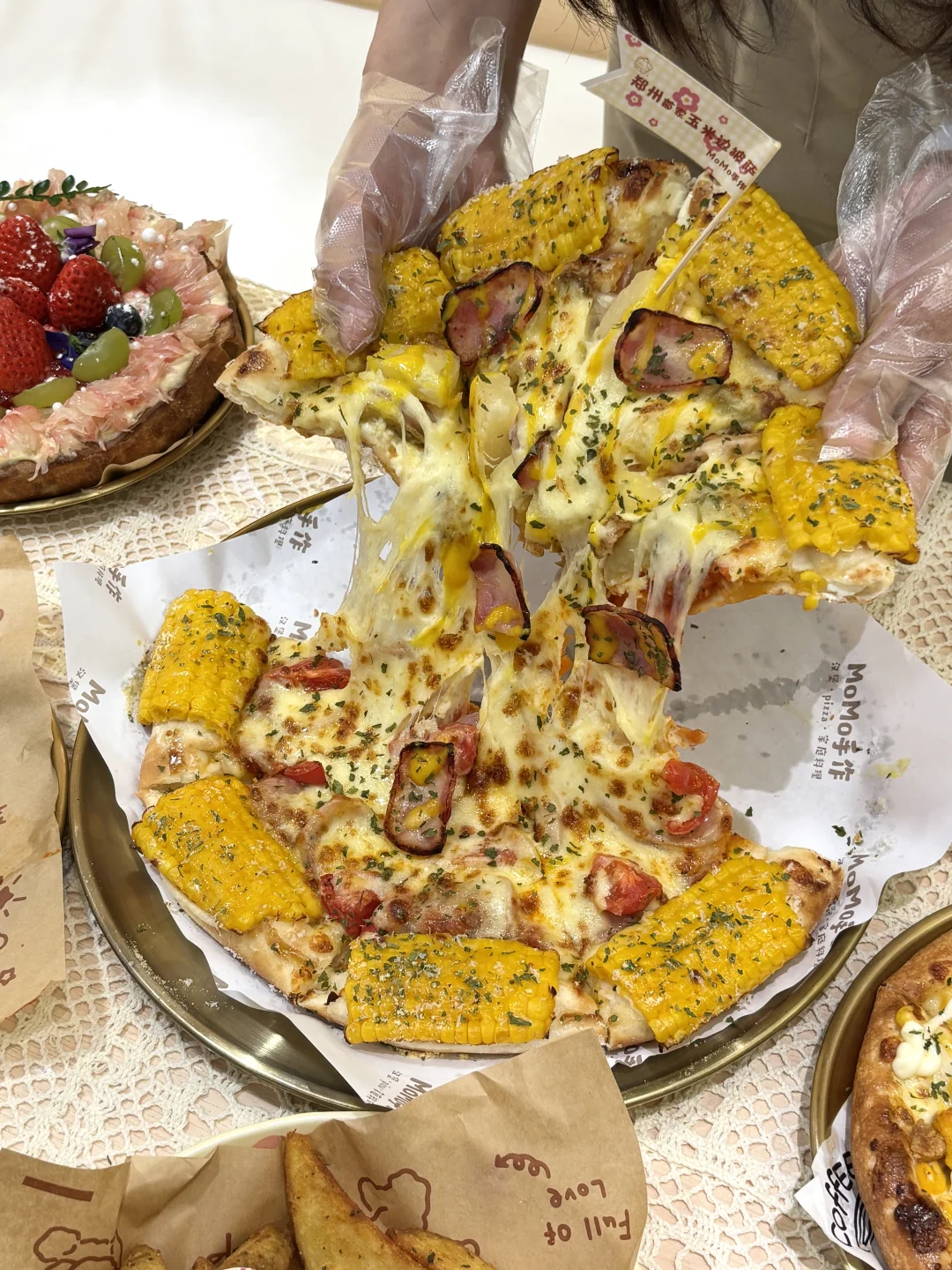 郑州首家玉米边披萨，披萨界真的卷出新高度！