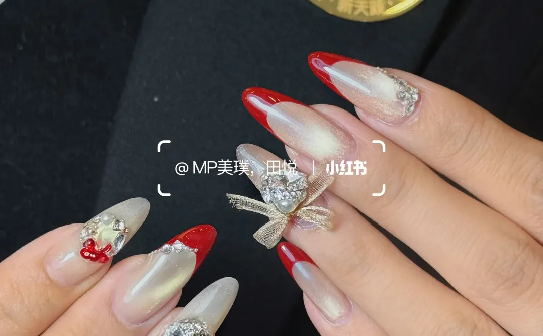 洛阳美甲 圣诞美甲还是得做红色！！