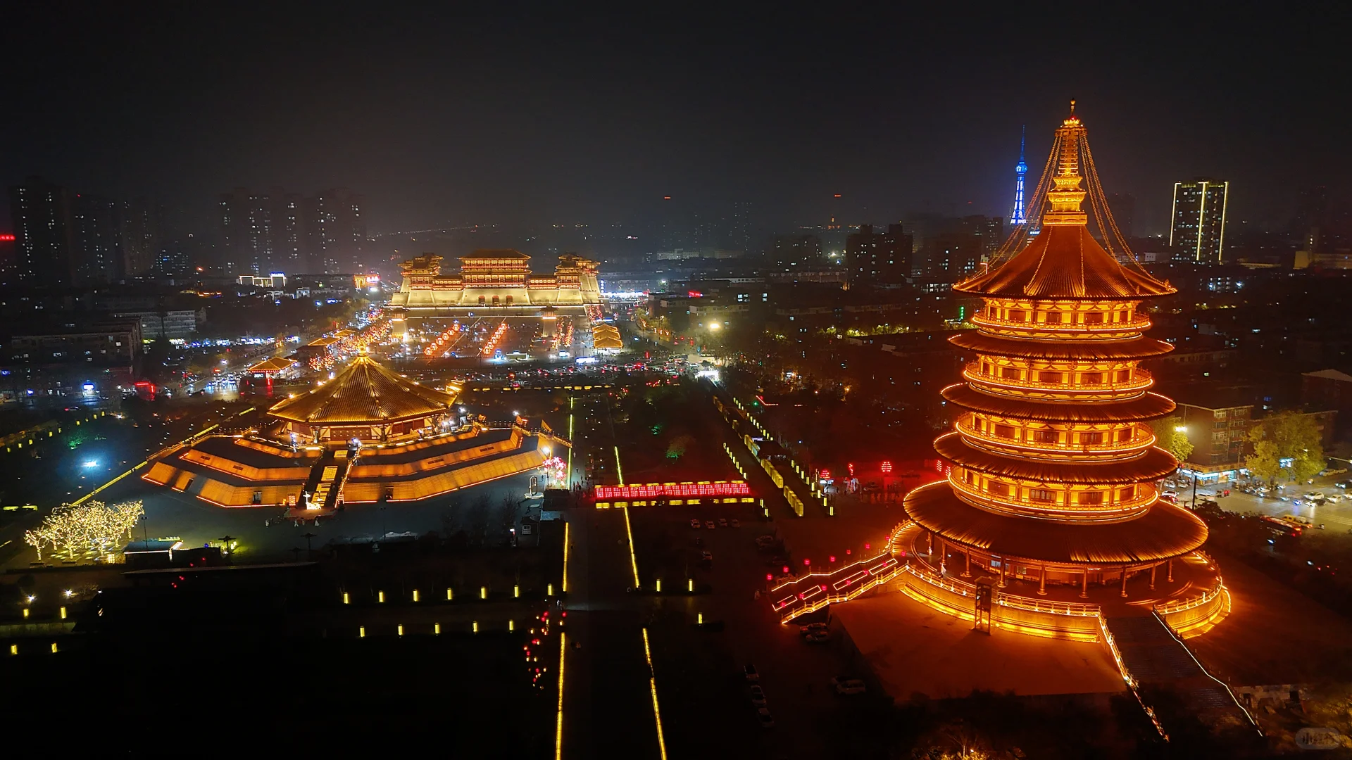 洛阳应天门天堂明堂夜景