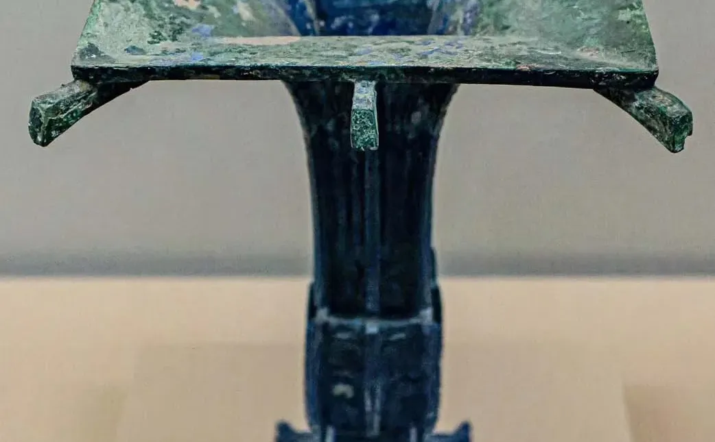 晚商——亚址铜方觚