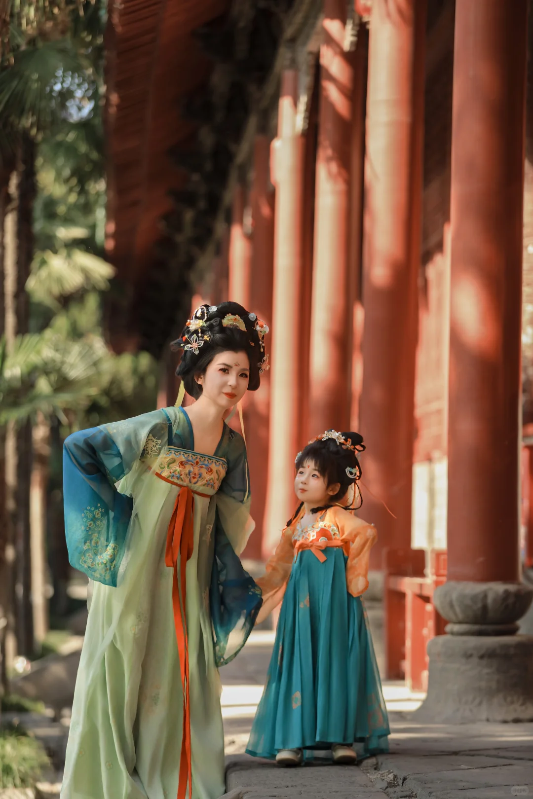 小唐风亲子照超可爱滴