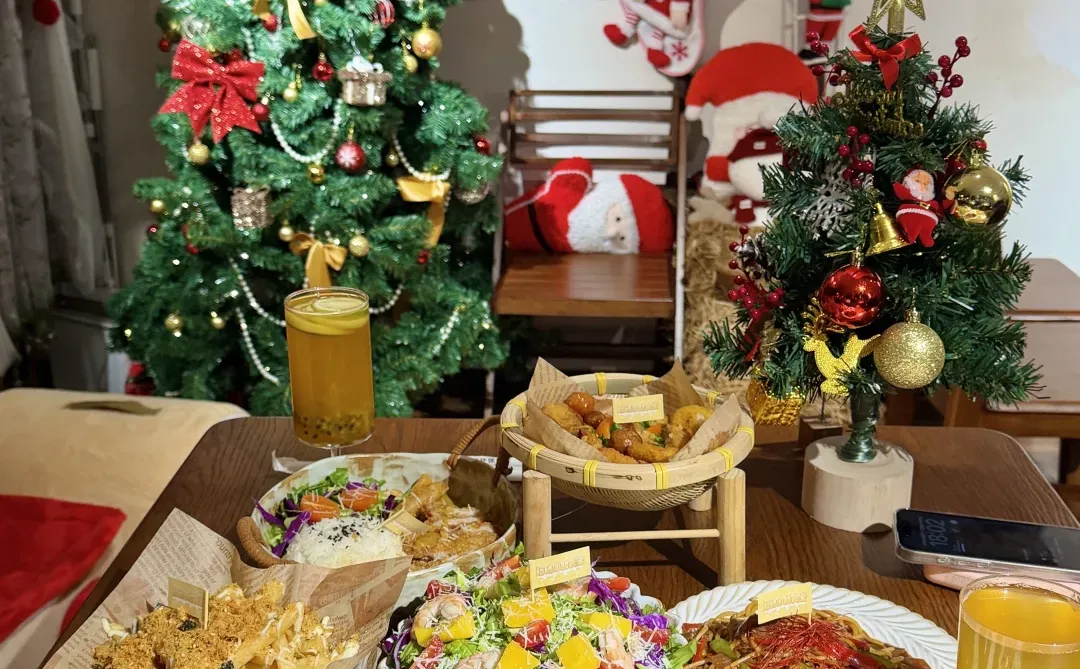 郑州！！！圣诞适合去的人均20复古小木屋！！！