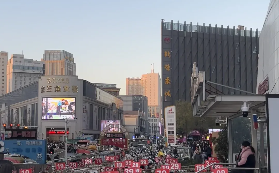 要被郑州批发市场59r的棉衣给折服了‼️‼️