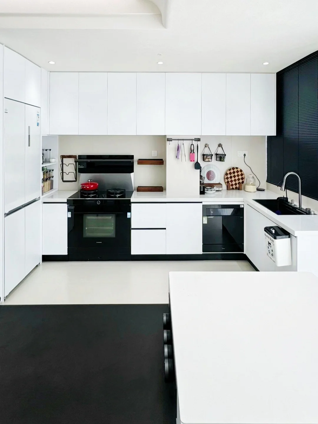 郑州装修｜现代简约黑白风美到失语