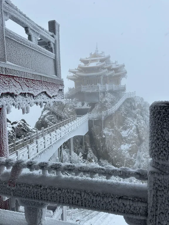 12.12老君山大雪预告！