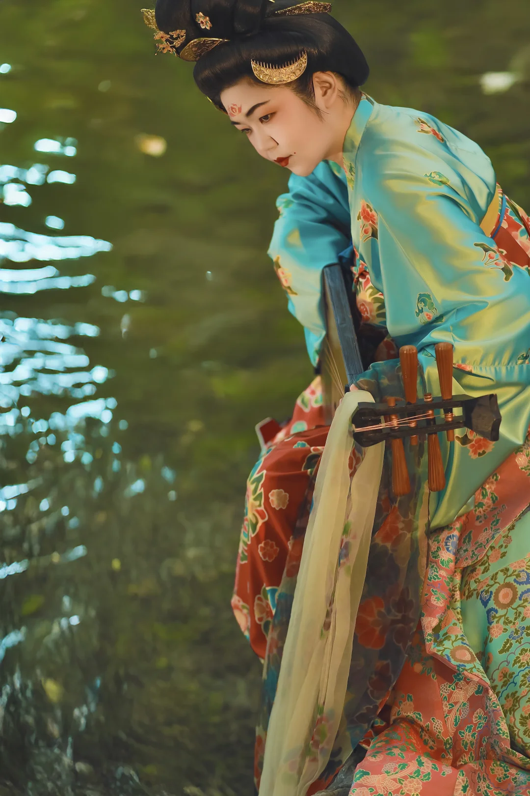 来洛阳穿唐制汉服吧