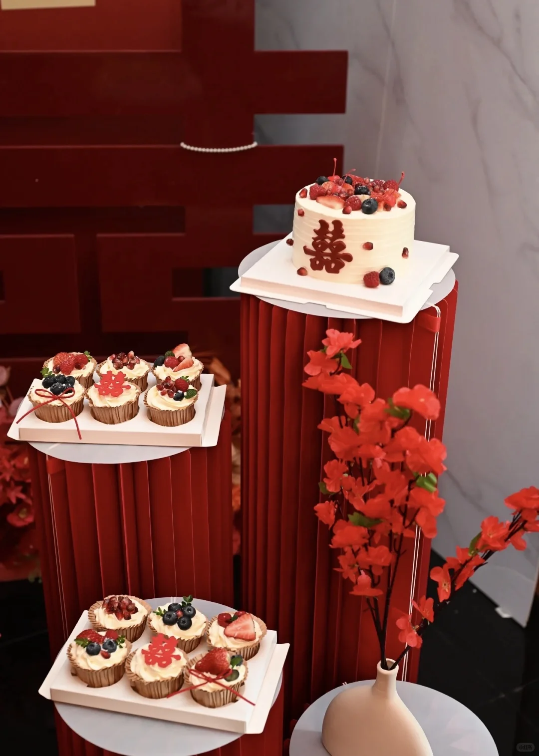 郑州蛋糕定制、婚礼甜品台、订婚甜品台