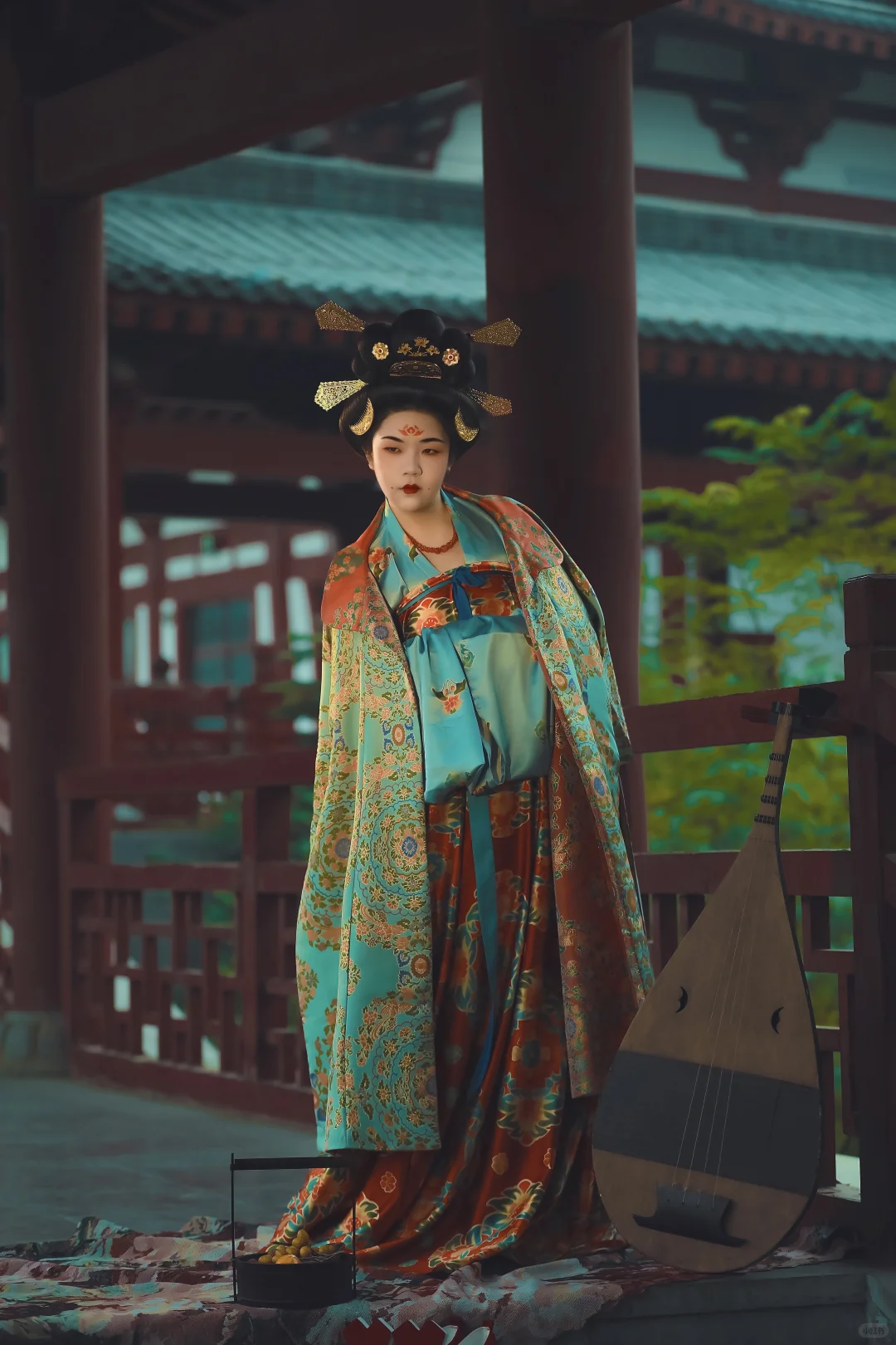 来洛阳穿唐制汉服吧