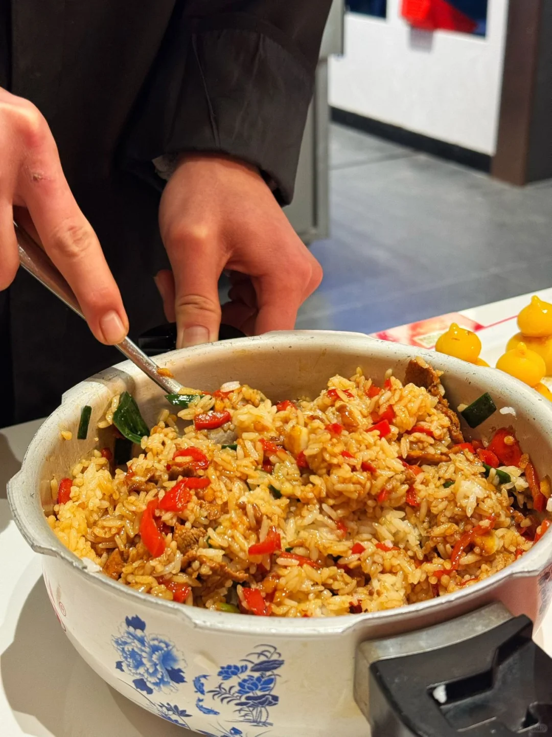 郑州必吃！这家现炒湘菜馆太有烟火气啦！