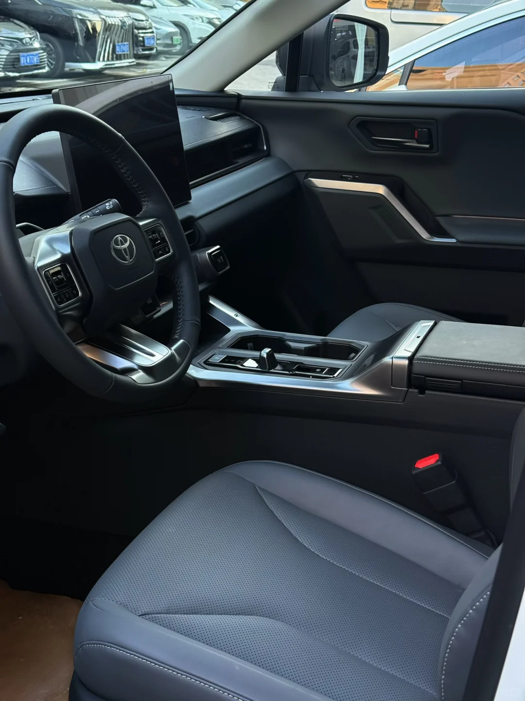 郑州首台新款威兰达已到店🚗老款余6台清库！