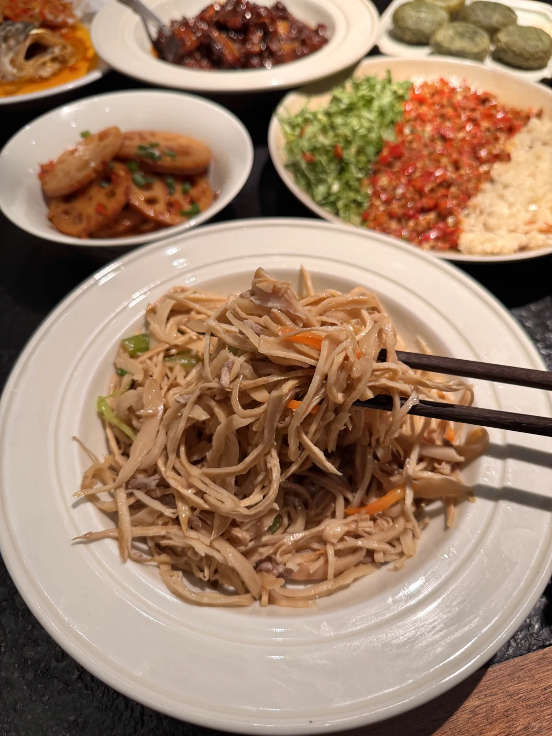 感觉是目前郑州前三好吃的江西菜。。。。😭😭