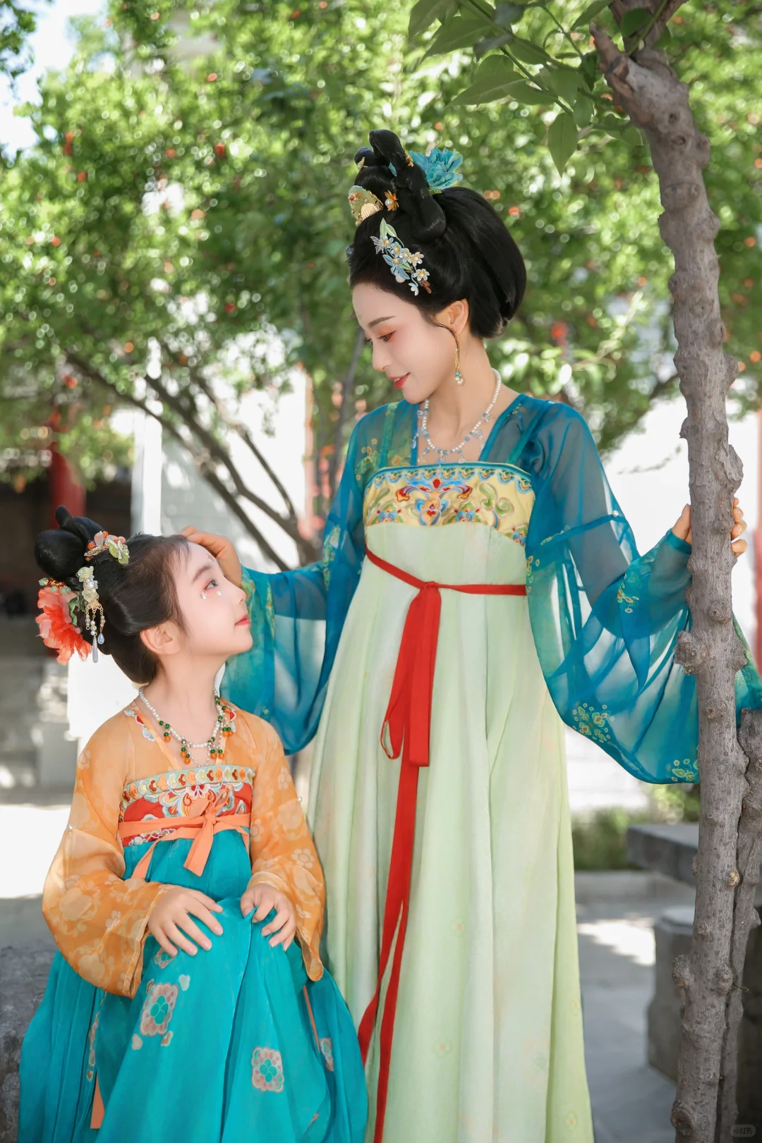 小唐风亲子照超可爱滴