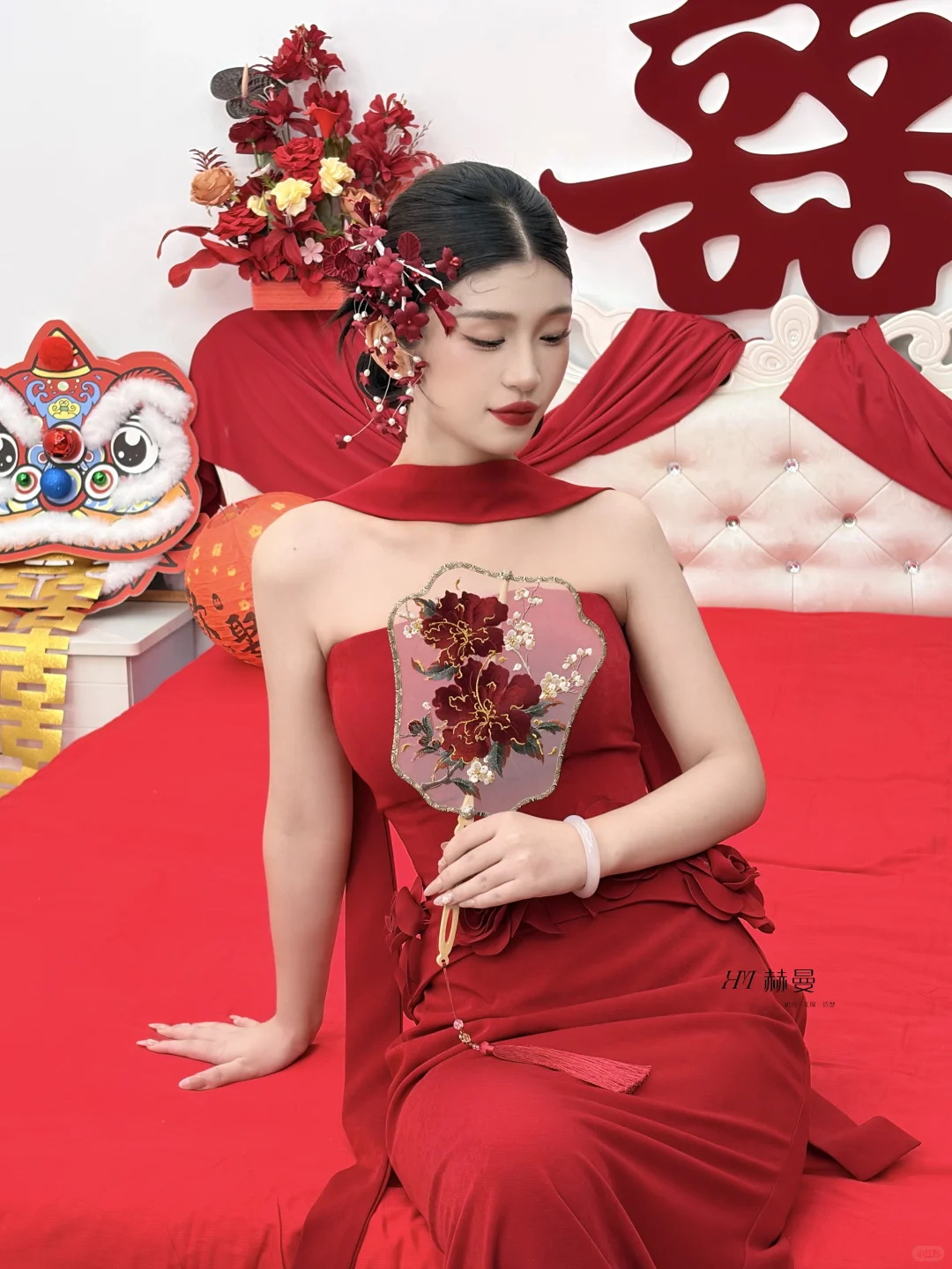 红色晨袍造型❤️真的好美呀～