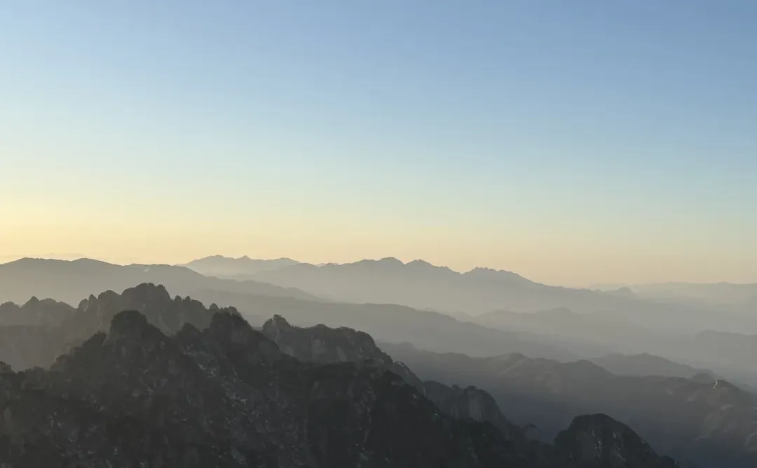 今天的老君山有一亿人