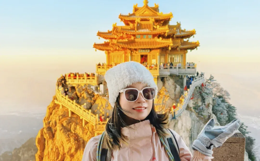 远赴人间惊鸿宴🌬️老君山上看日落看雪❄️