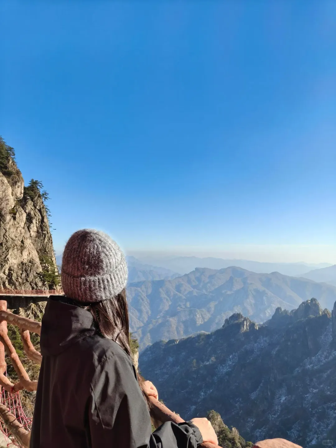 12.16日老君山现状，爬上来我无语了😭