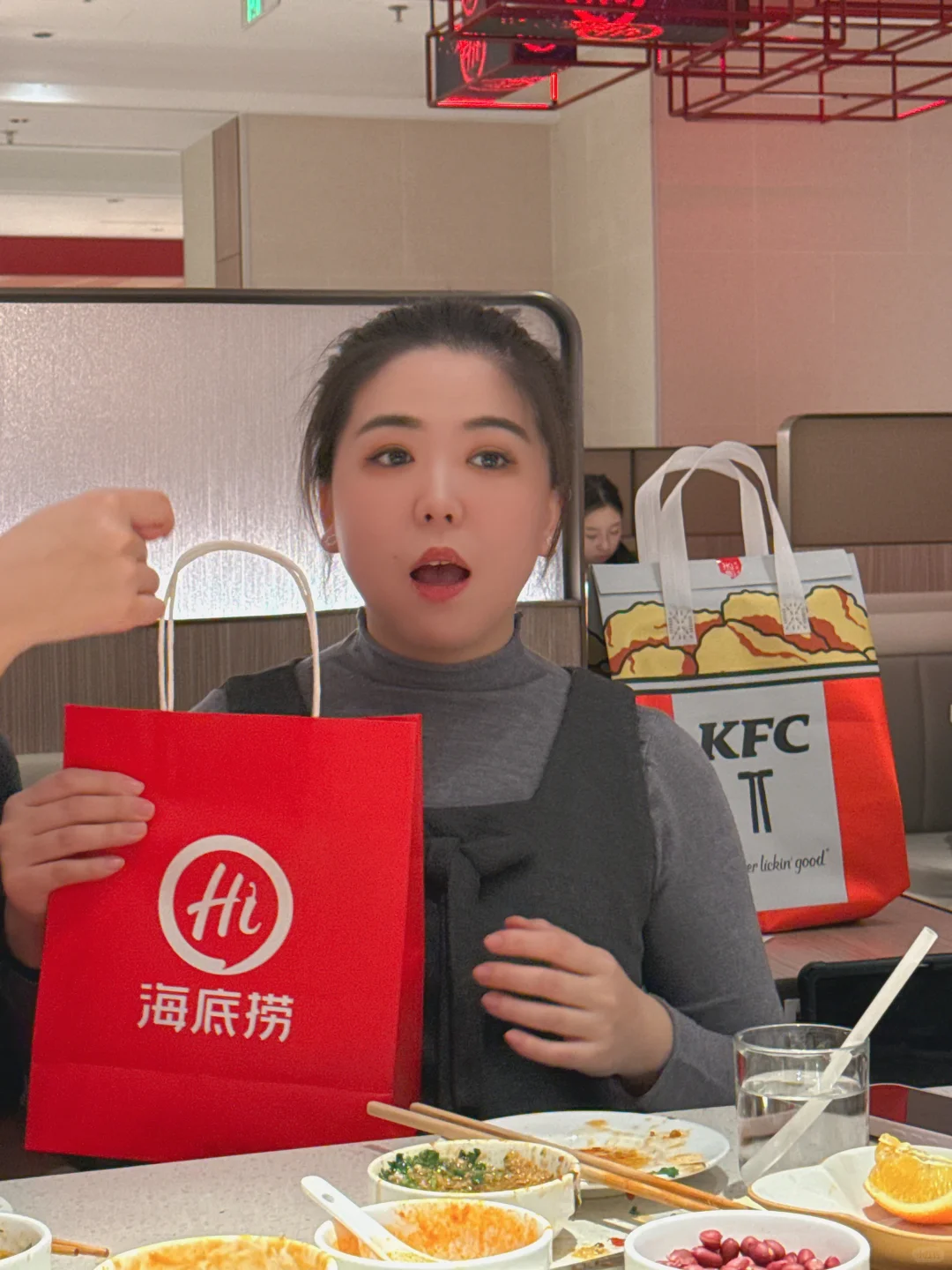 “跟所有的烦恼说拜拜~”