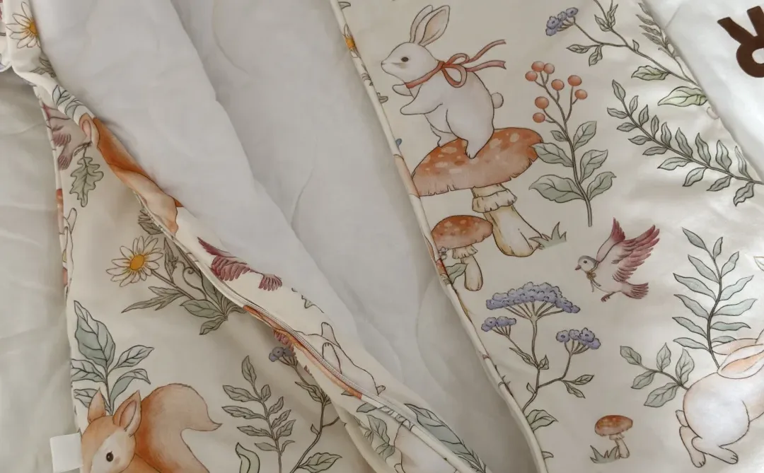 1688安阳比比湾服装，桑蚕丝睡袋