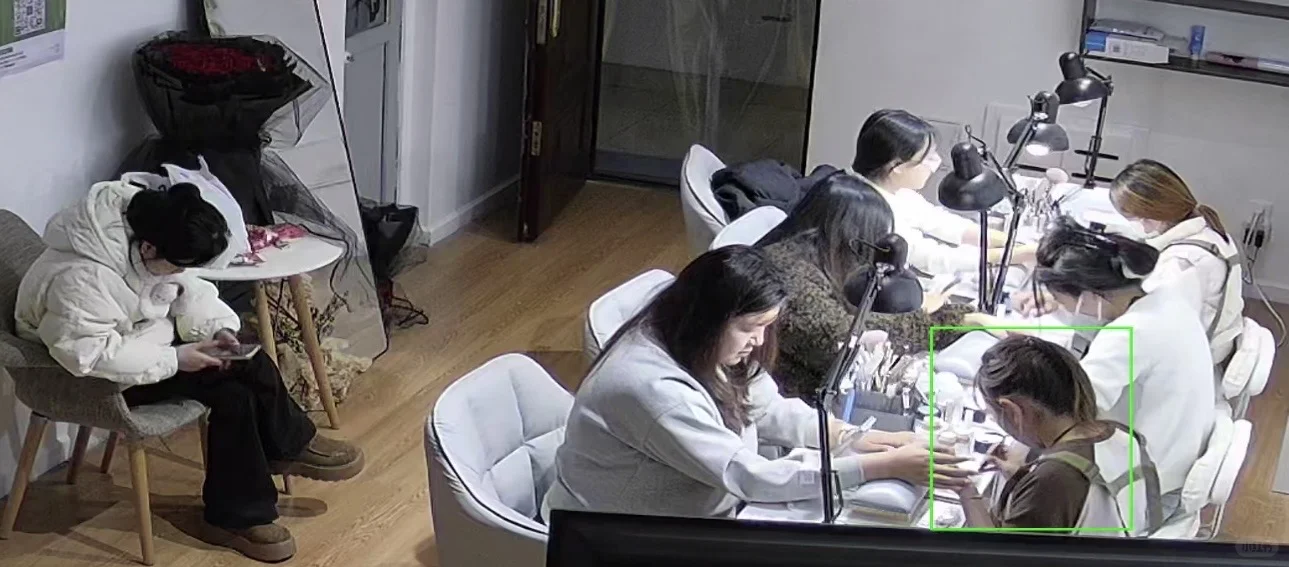 求求了，来个美甲师吧