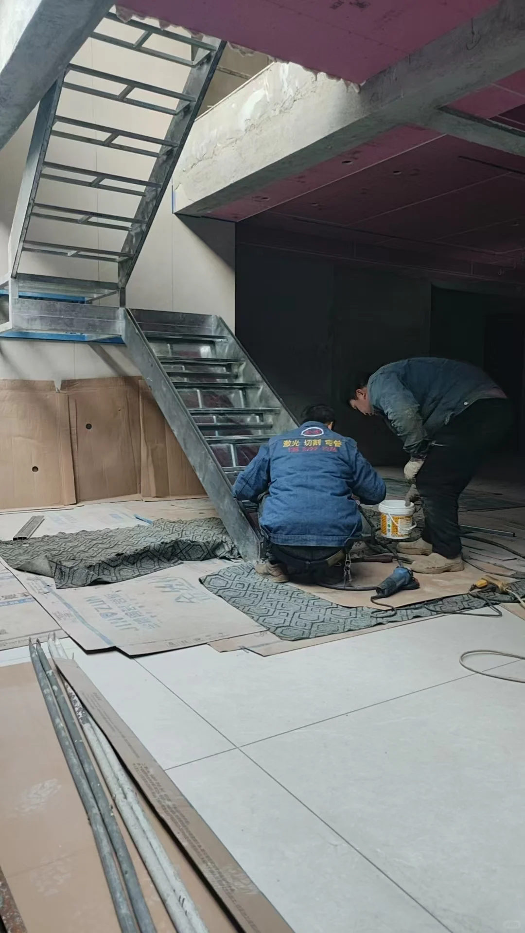 安阳商铺钢结构楼梯，高级感拉满！