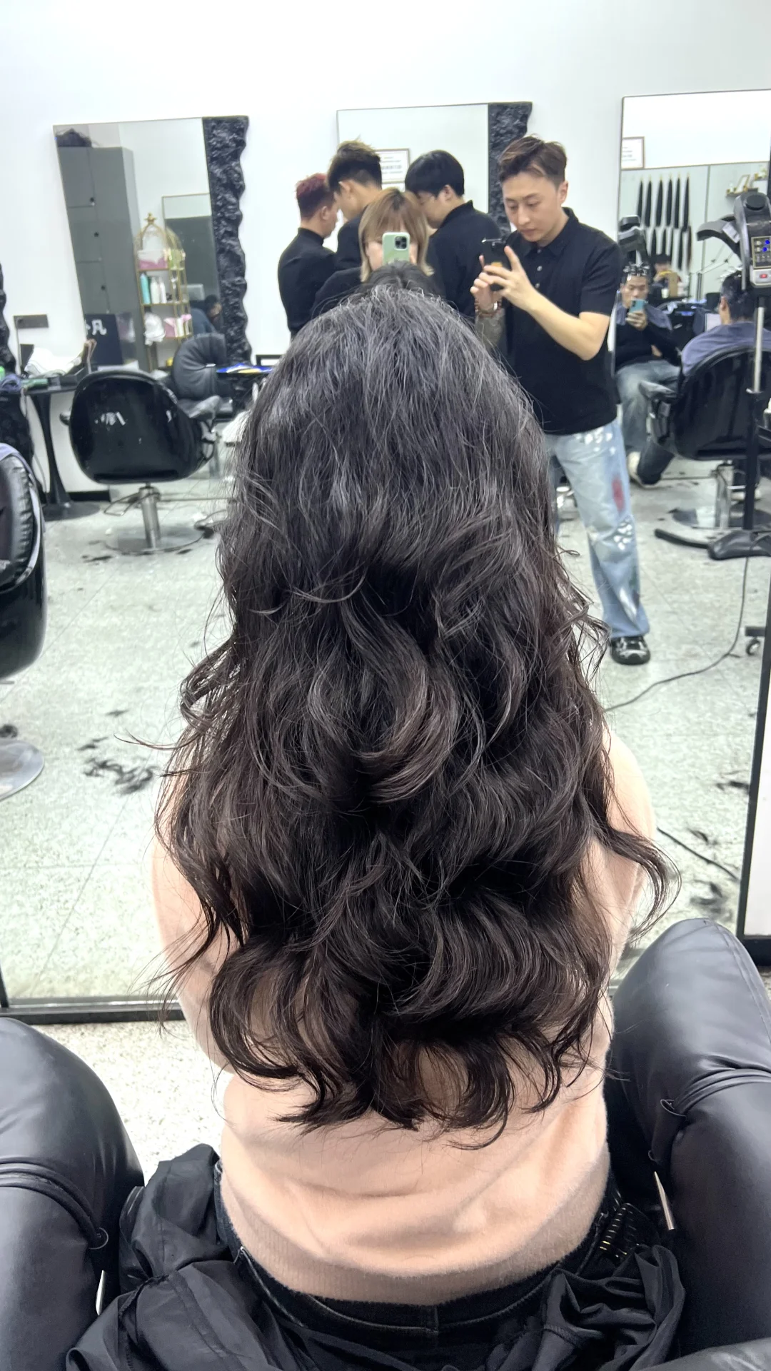 在安阳真的烫到自己喜欢的发型了哟👏