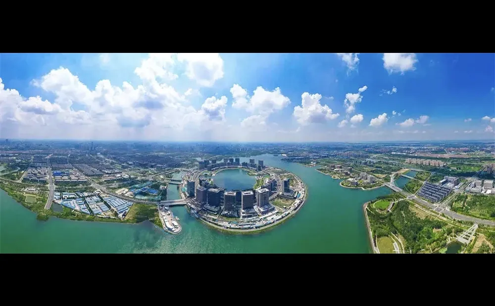郑州“金融心脏”︳龙湖金融岛加速成型