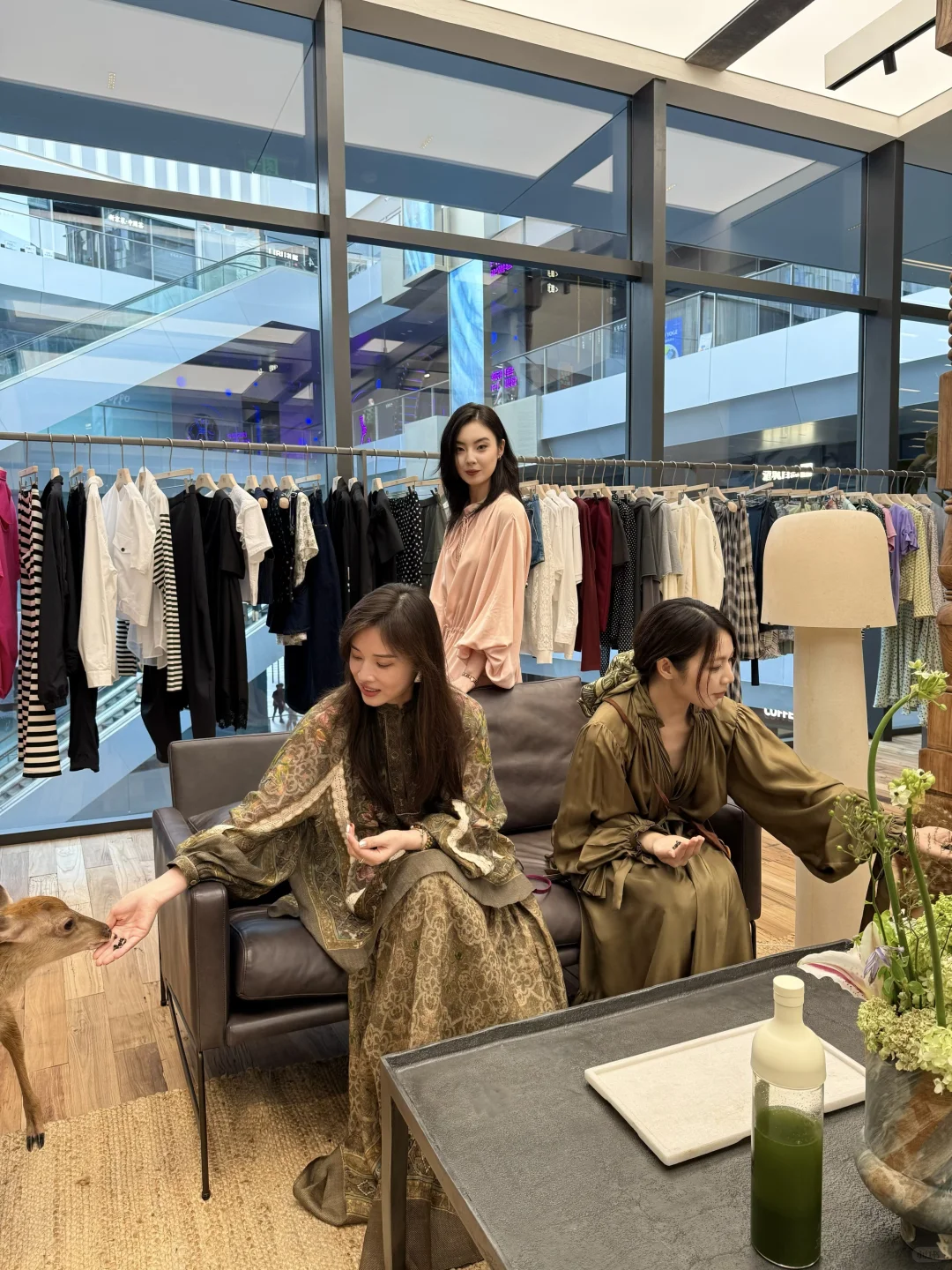 郑东万象城买手店｜来偶遇超可爱的小鹿吧🦌