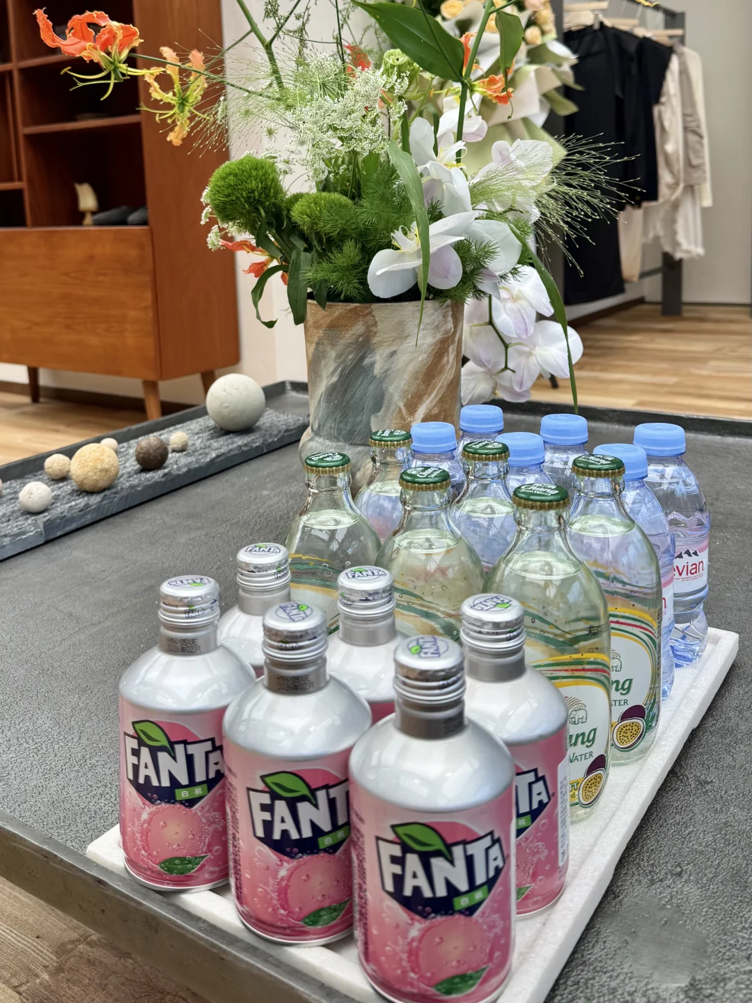 郑东万象城6.28实况图｜人气超高的买手店