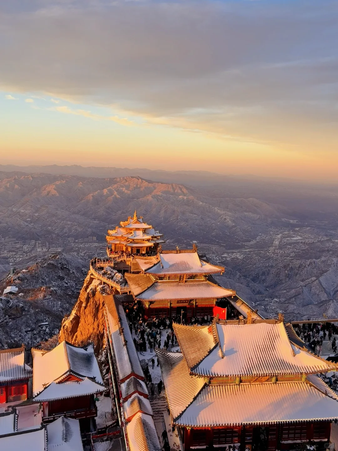 银装素裹的老君山！！