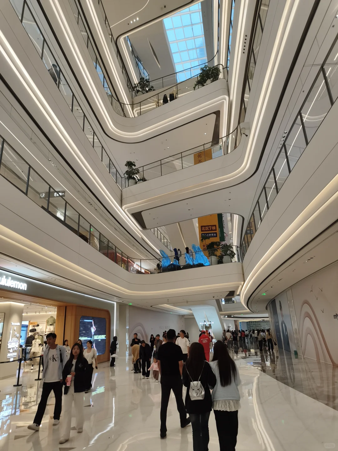 开业半年，郑东万象城给我们带来多少惊喜？