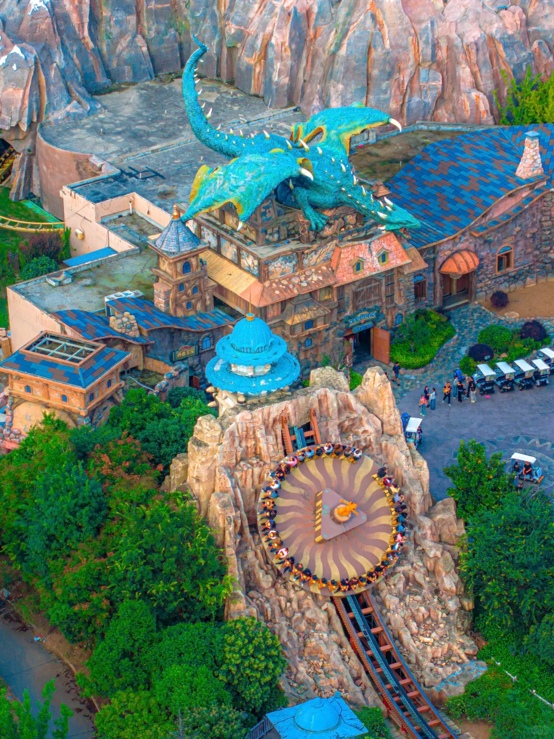 迄今为止，我去过最夸张的动物园出现了‼️