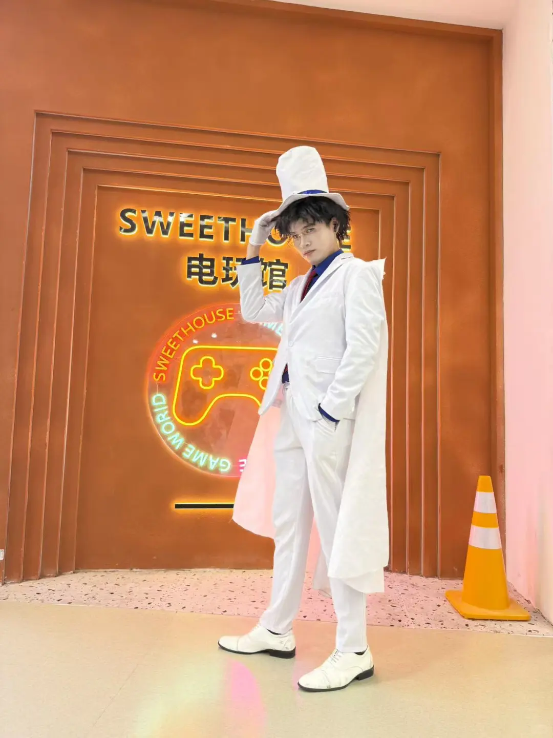 杭州newworld动漫博览会自由行（满，感谢）