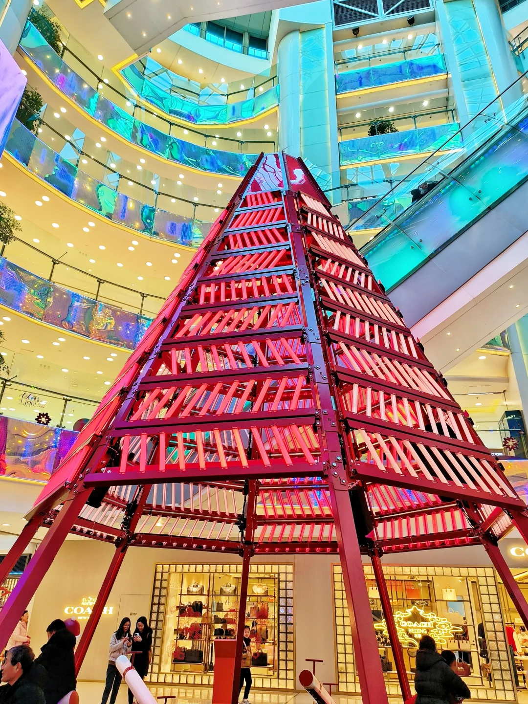 2025必逛王府井新展❗流光绮境,艺起趣玩❗