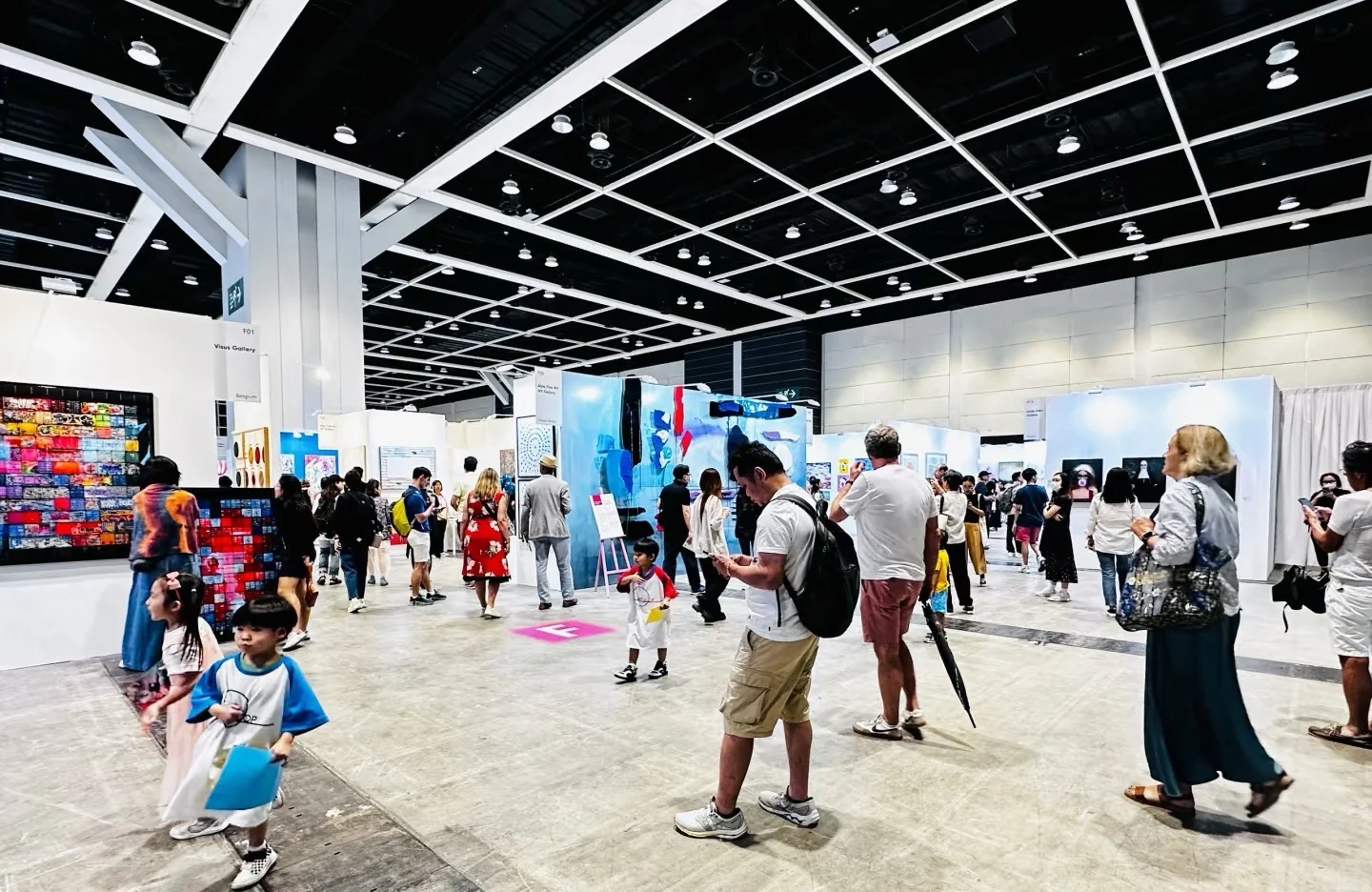 香港艺术博览会征集