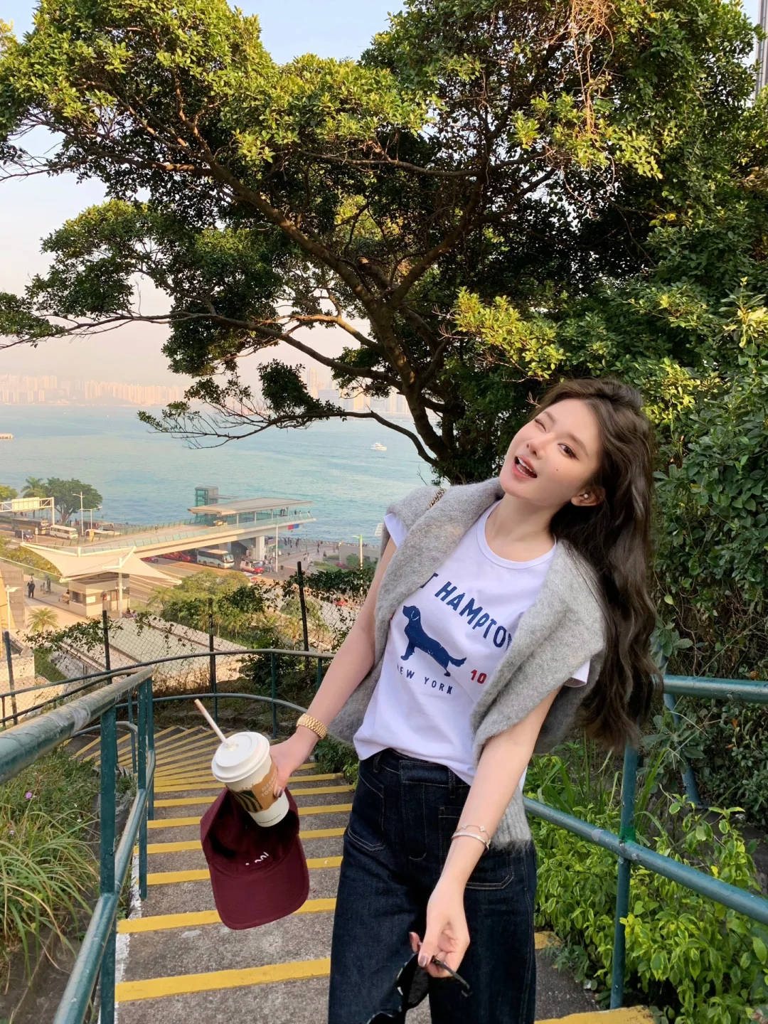 live图~ 香港的海上列车太出片了！！！??