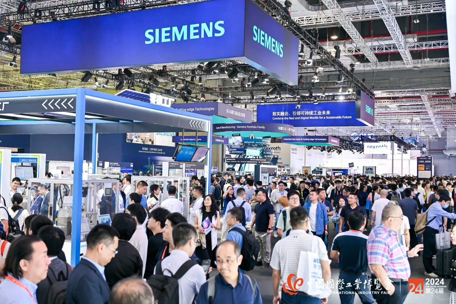 工业自动化展区燃爆现场！！