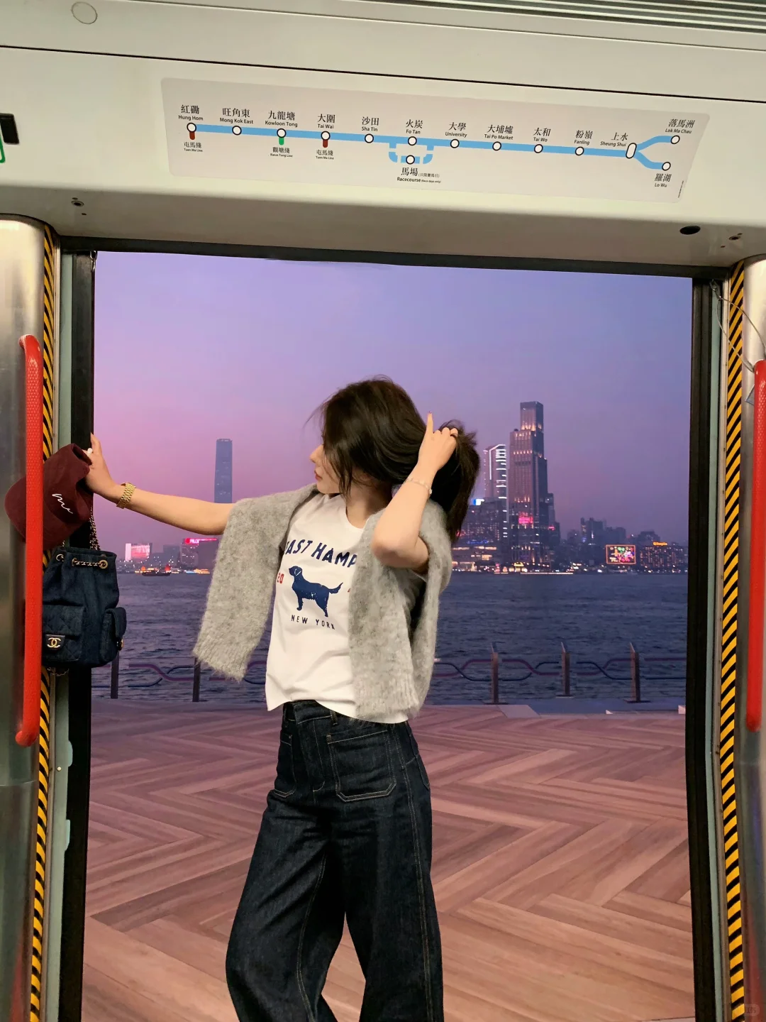 live图~ 香港的海上列车太出片了！！！??